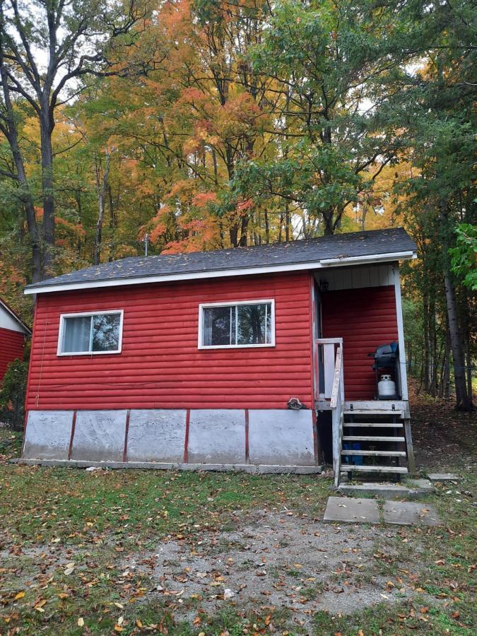 Lakefront Hideaway Resort Kawartha Lakes Exterior photo