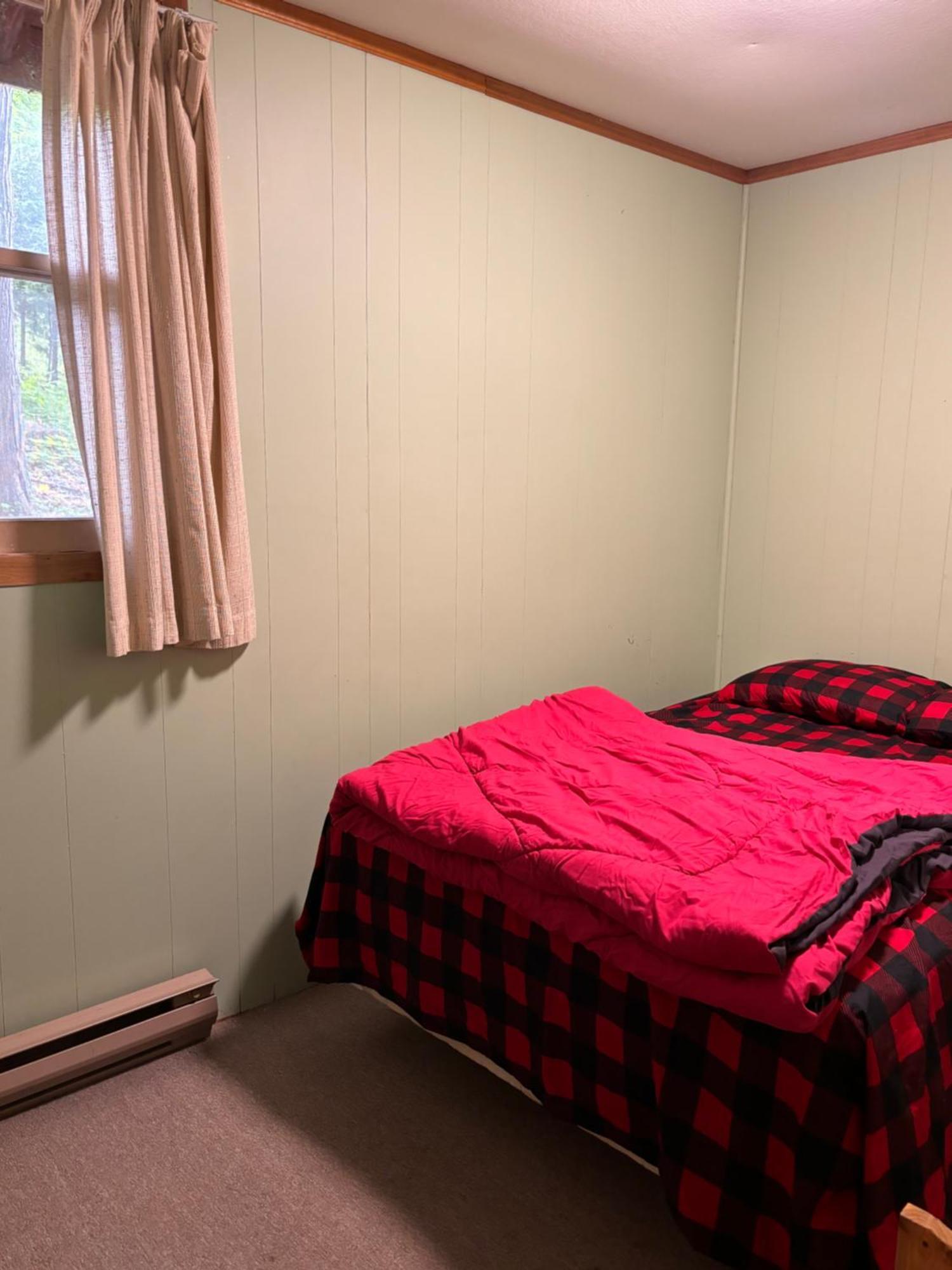 Lakefront Hideaway Resort Kawartha Lakes Room photo