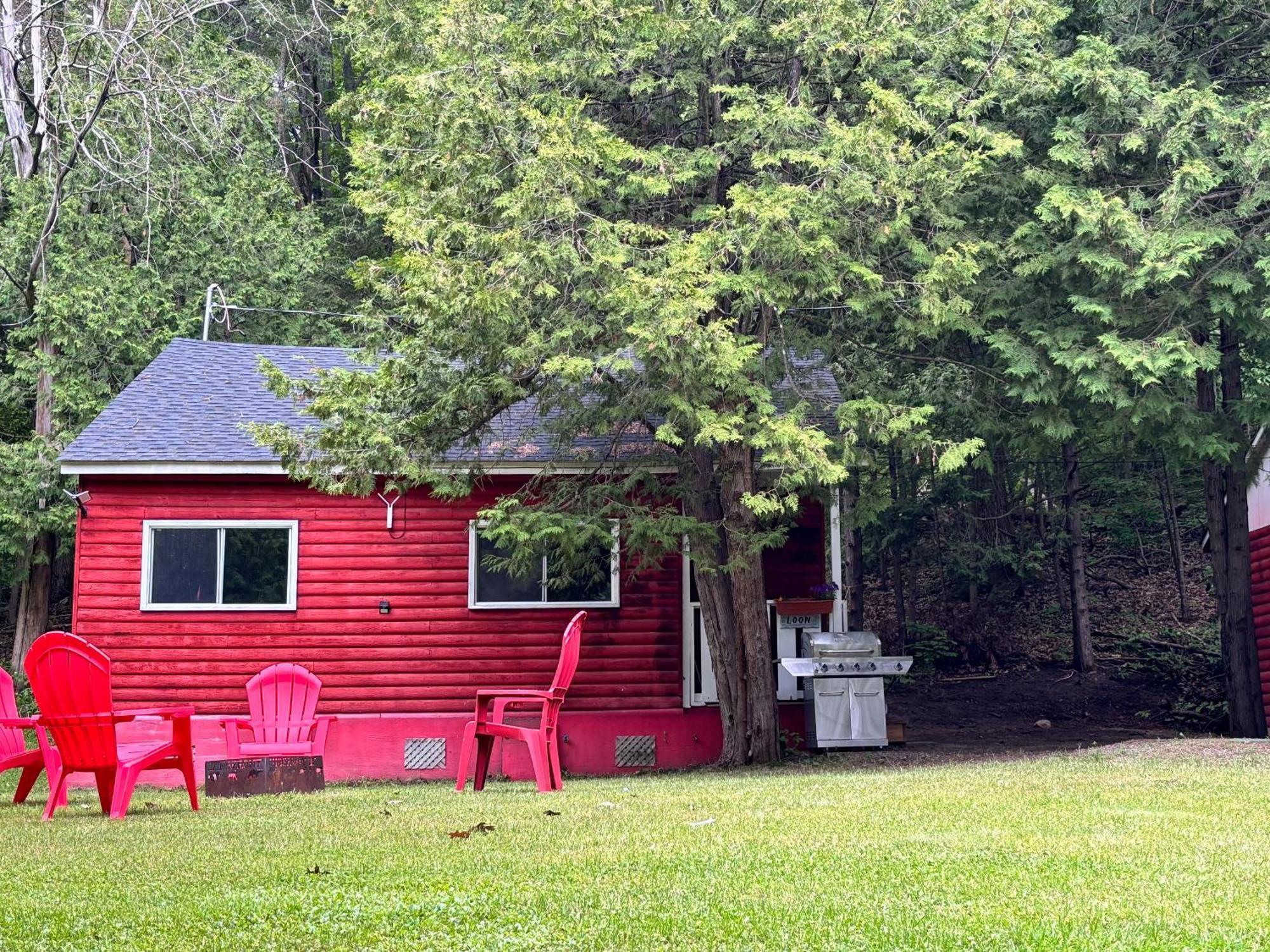 Lakefront Hideaway Resort Kawartha Lakes Exterior photo