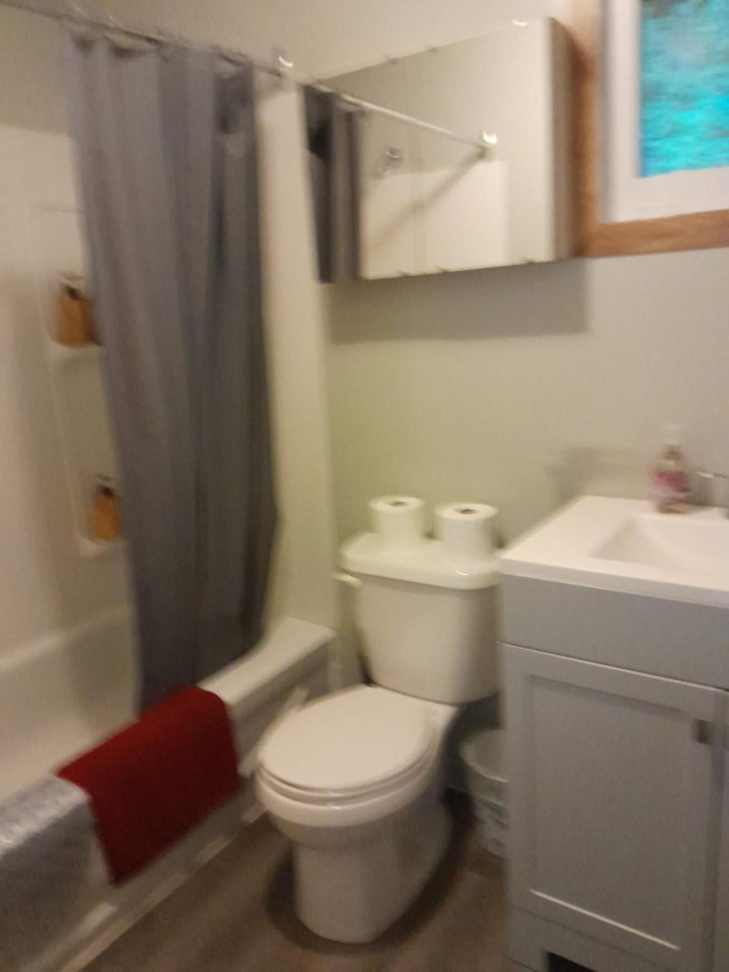 Lakefront Hideaway Resort Kawartha Lakes Room photo